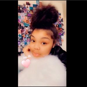 Meet your Posher, Zhanae